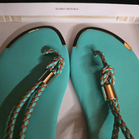 Mossimo Sandals - Picture 3 of 4
